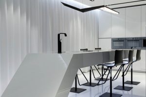 Wissh crystal chandelier Saari Mois Villa