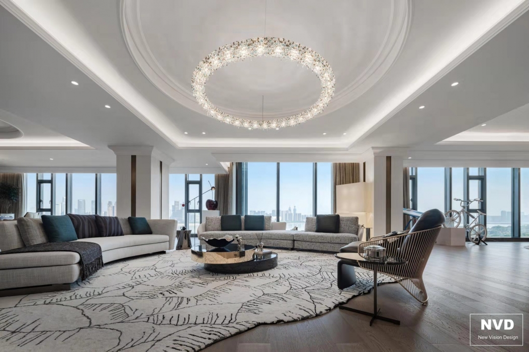 Manooi Looop crystal chandelier