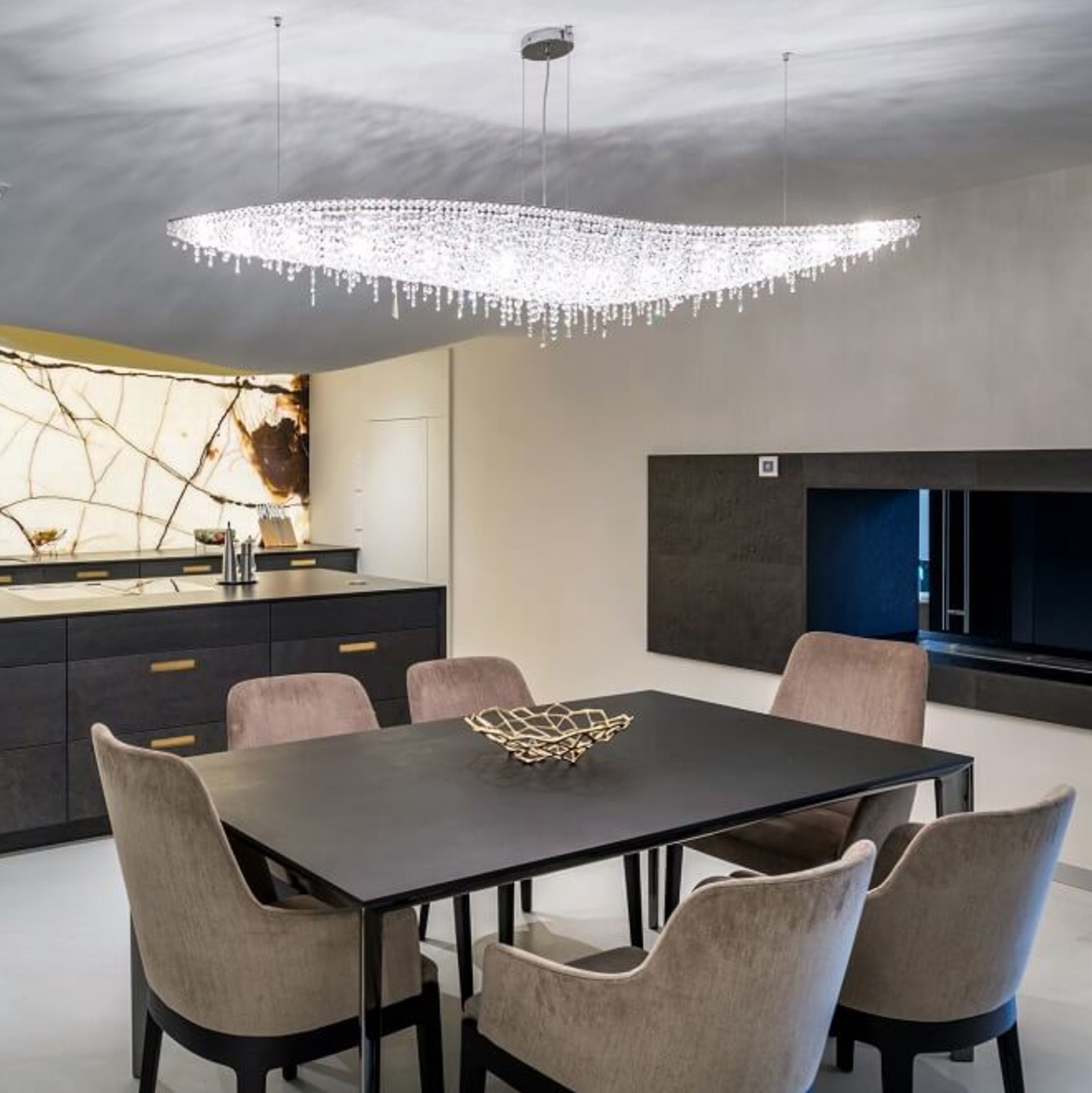 Vague crystal chandelier by Manooi
