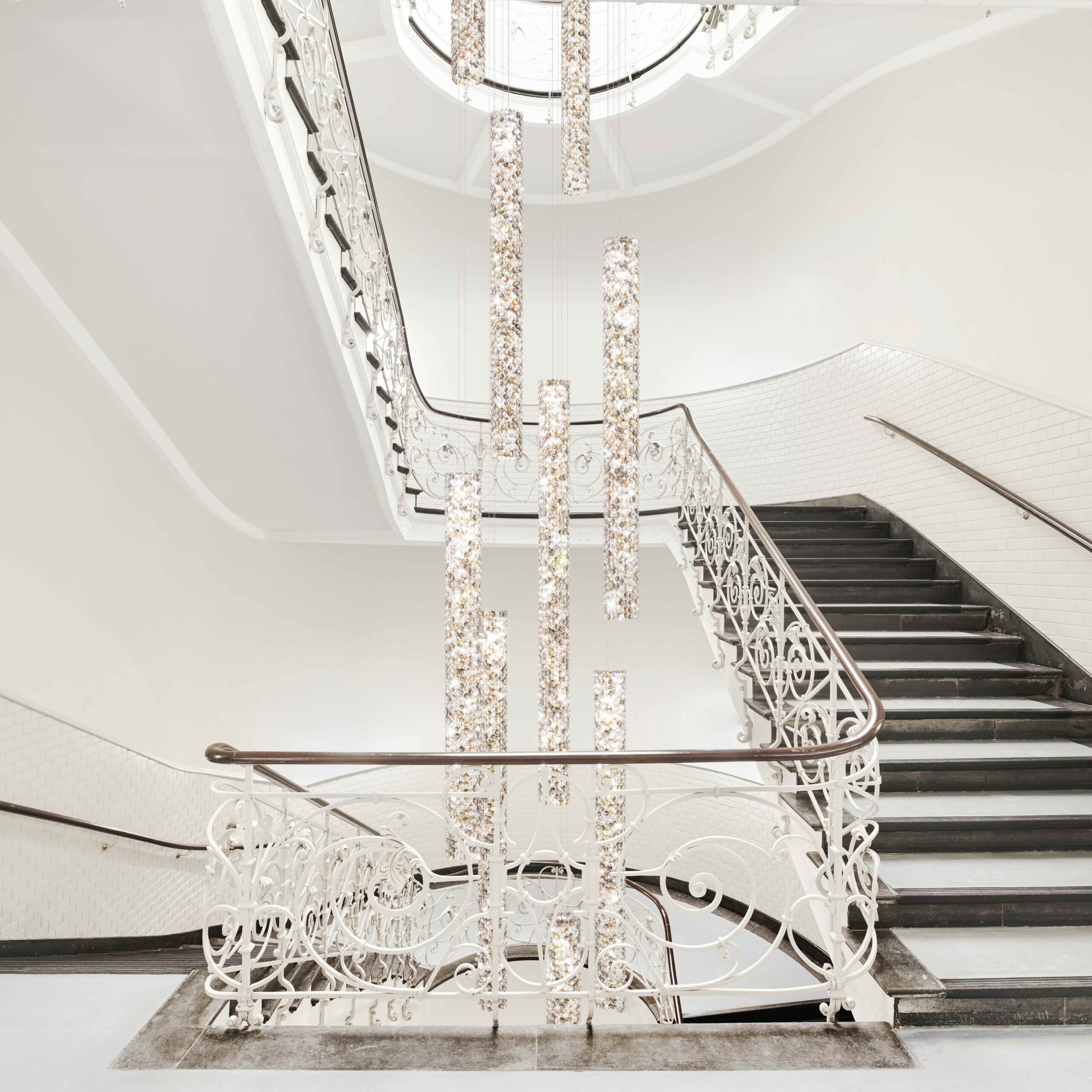 Voile crystal chandelier by Manooi